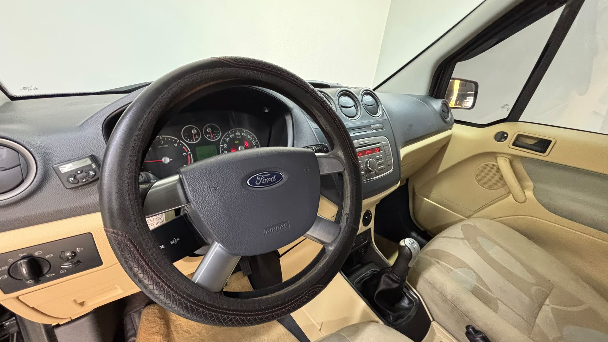FORD TRANSIT 8